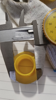 Conducto y conos para adaptarse a barras de 15 mm y 20 mm para sistemas de encofrado