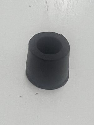 Tapones cónicos de goma multitaladro para agujeros de barras de refuerzo en encofrados y tuberías de PVC