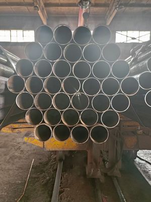 Tubo de acero sin costura de 12 m, tubo de acero al carbono laminado en caliente, tubería de hierro negro para estructuras